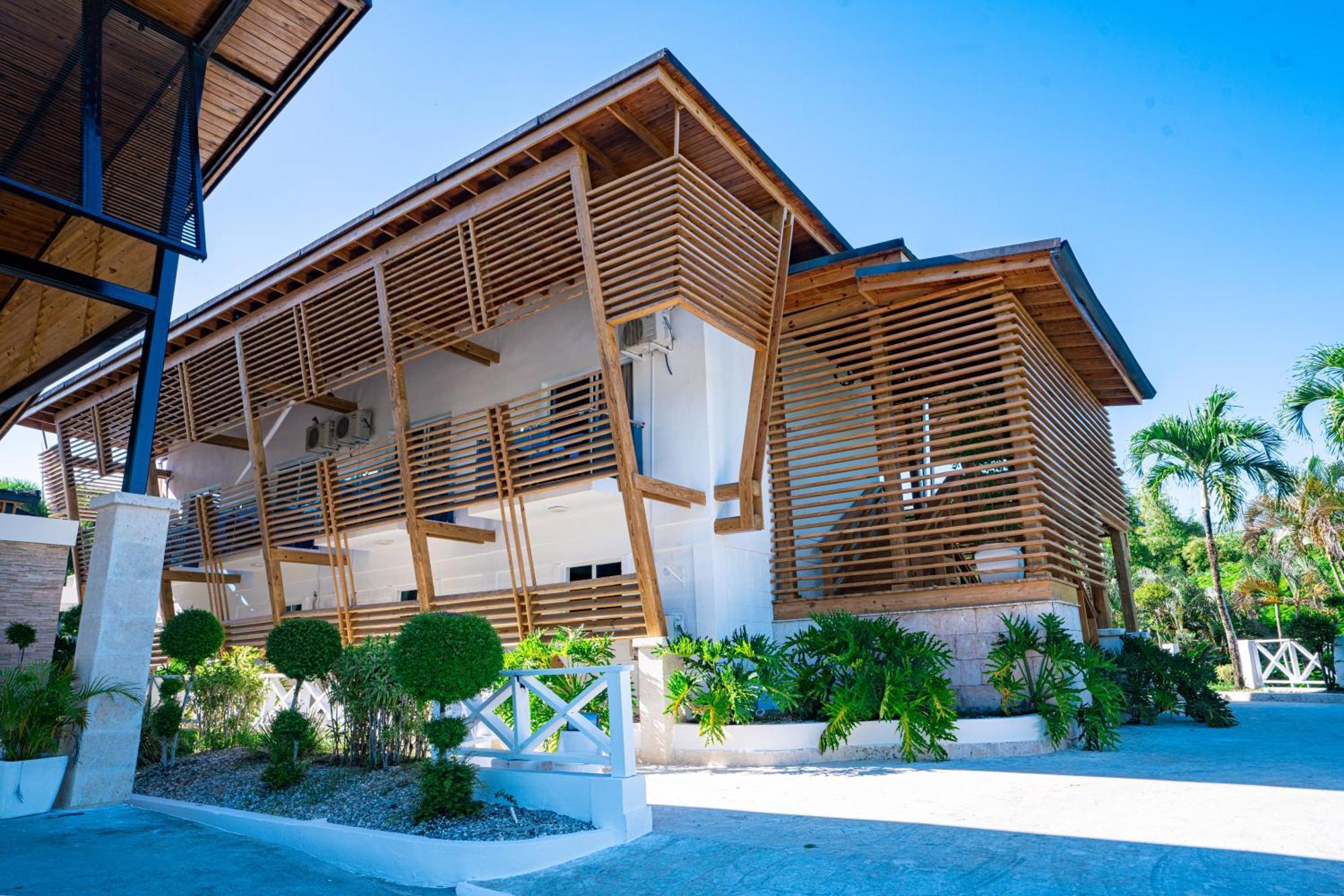 Hotel Boutique Del Lago ناغوا المظهر الخارجي الصورة